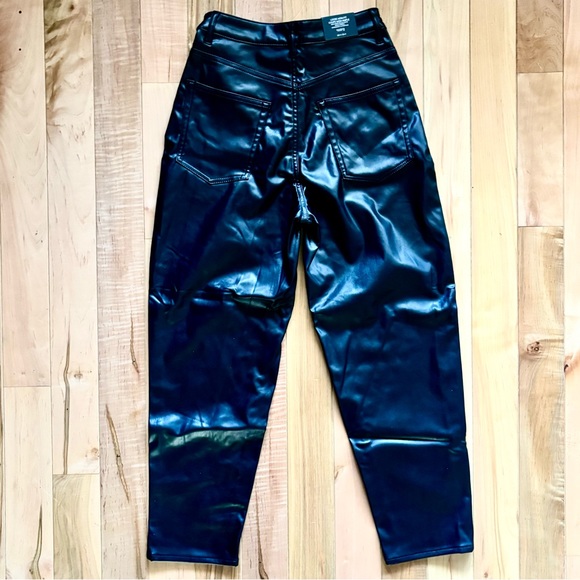 NWT H&M Divided Loose Mom Fit Ankle Vegan Leather Jeans 4 - Picture 3 of 10